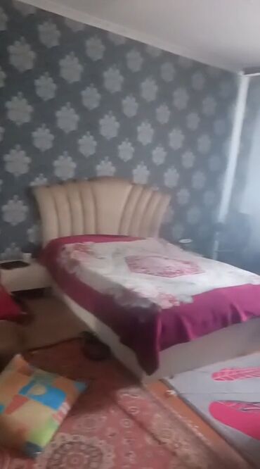 Həyət evləri və villaların satışı: Avtozavod Qəsəbəsi, Komandirin Küçəsi, Leyla Marketin yanı ( — 21