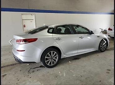 corolla 2018: Kia Optima: 2019 г., 2.4 л, Седан — 3
