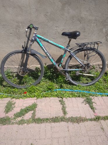 велосипед зеленый: Срочно продам велосипед спортивный горный колеса 28 . двойные обода