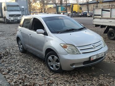 рассрочкага сатам: Toyota ist: 2003 г., 1.5 л, Автомат, Бензин, Хэтчбэк