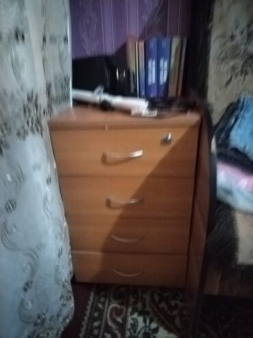 мебель шифанер: Шифоньер, Түз