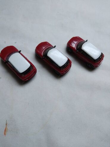 Ostali predmeti za umetnost i kolekcionarstvo: Kinder autici Mini, cena za kom — 3