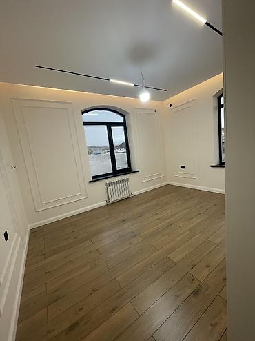Продажа коттеджей и домов: 6 комнат и более, 300 м², 4 соток, Бишкек, Агентство недвижимости — 24
