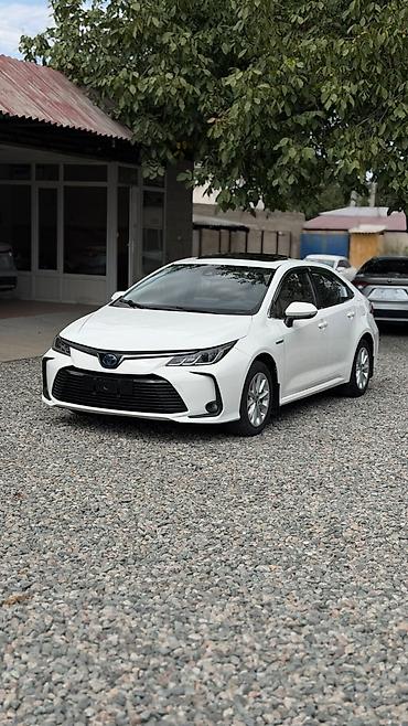 авто вариянт: Toyota Corolla: 2019 г., 1.8 л, Вариатор, Гибрид, Седан — 3