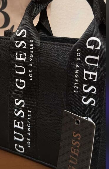 qadın çəkmə: Çiyin çantası, Guess, İşlənmiş
