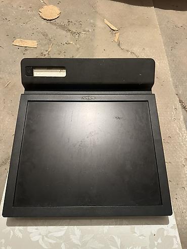 samsung 980: 3 ədəd LCD monitor Samsung 60 azn, Sony 40 azn ve DELL 100 azn 1) — 3