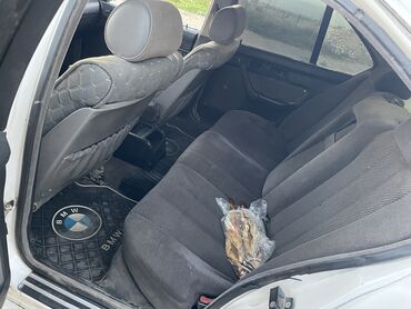 дом на колосах: BMW 5 series: 1993 г., 2.5 л, Механика, Бензин, Седан