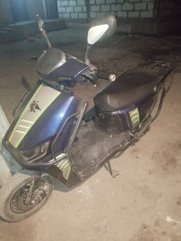 дополнительные фары на скутер: Скутер/мопед городского типа. Характеристики и особенности: -