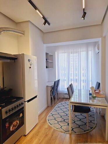 квартира керек старый талчок: 3 комнаты, 48 м², С мебелью