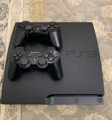 PS3 (Sony PlayStation 3): Срочно продается ps 3, Состояние отличное. 2 джойстик, все провода