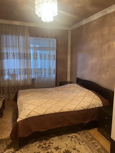 Köhnə tikili: Gəncə şəhəri Heydər Əliyev prospekti 32 nömrəli orta məktəbin qarşısı -da lalafo.az — 11 Köhnə tikili: Gəncə şəhəri Heydər Əliyev prospekti 32 nömrəli orta məktəbin qarşısı — 11