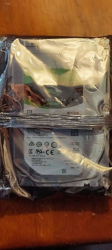 жесткий диск новый: Sərt disk (HDD) 2 TB, 7200 RPM
