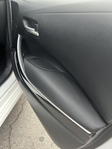 levin corolla: Toyota Corolla: 2021 г., 1.8 л, Вариатор, Гибрид, Седан — 10