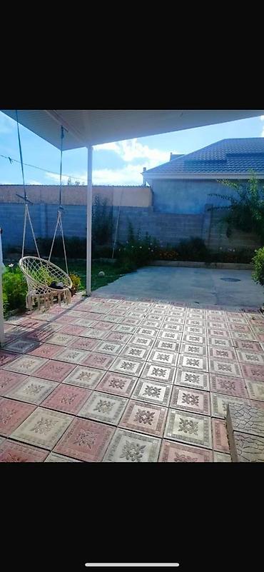 Продажа коттеджей и домов: Продаётся дом с ухоженным двором и удобной планировкой. - Участок — 1