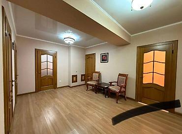 11: 3 комнаты, 139 м², 11 этаж — 8