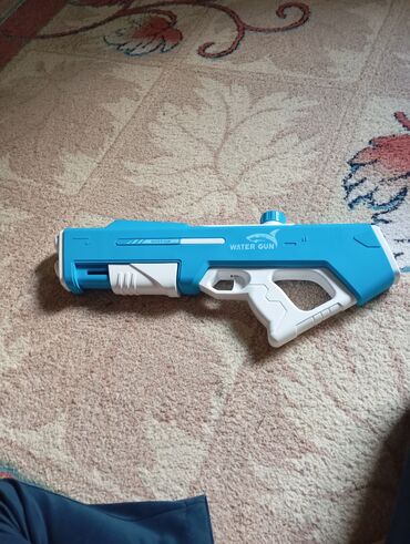 Игрушки: Водяной пистолет Water Gun (синий/белый) - Современный дизайн с