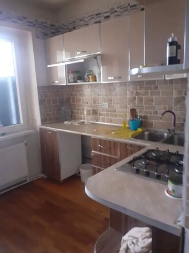 saray mtk 67 kv: Mingəçevir şəhər. Turizm kollecinin yani tələbə oğlanlara verilir