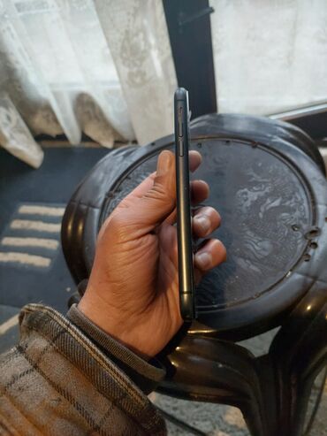 Apple iPhone: Apple iPhone iPhone 11, 64 GB, Crn — 7