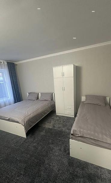 Посуточная аренда домов: 100 м², 3 комнаты — 1