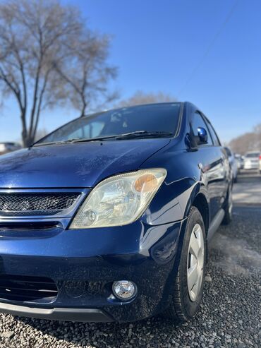 Toyota: Toyota ist: 2003 г., 1.3 л, Автомат, Бензин