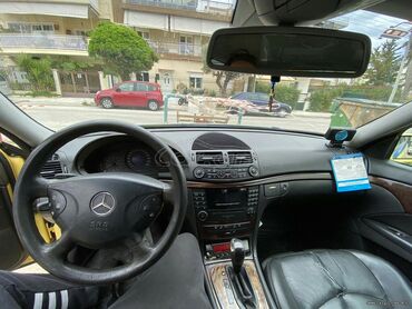 Mercedes-Benz: Mercedes-Benz E 220: 2.2 l. | 2003 έ. Sedan — 9
