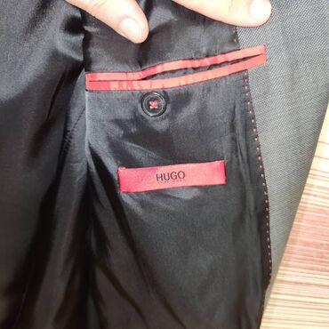 Pencəklər: Hugo Boss brendinin orijinal pencəyi. İdeal vəziyyətdədir, üzərində — 6