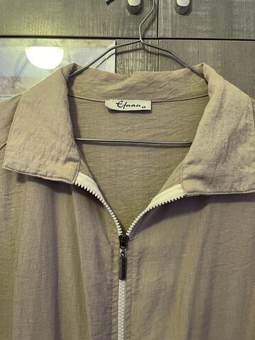 jaketlər instagram: Brend: Efnan Ölçü: 44 (etiketdə) Rəng: bej Təsviri; - Yüngüldür