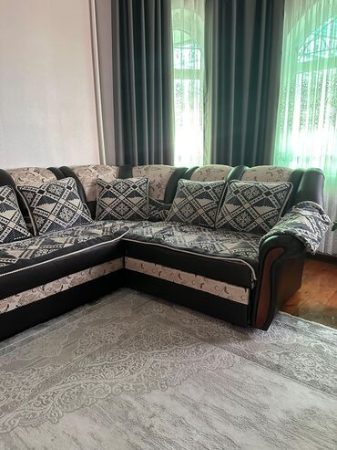 спар: Продается угловой диван 💰 Цена: 15 000 сом 📍 Состояние: хорошее