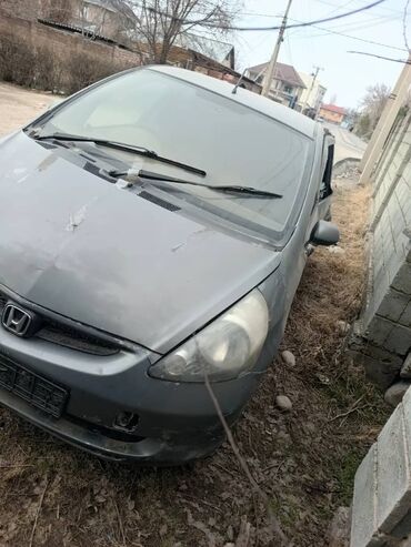 матор жок: Honda Fit: 2001 г., 1.3 л, Вариатор, Бензин, Хетчбек