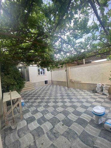 kiraye evler 150 200 manat: 4 комнаты, 140 м²