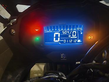 сузуки катана: Спортивный мотоцикл Suzuki (серия GSX-R/GSX-), черный с красными — 4