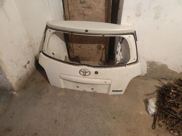 багажник тойота: Багажниктин капкагы Toyota, Оригинал