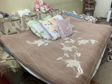 Прямые диваны: Диван/Кровать 2 м вместе с 2мя креслами в наборе/хорошего качества — 16