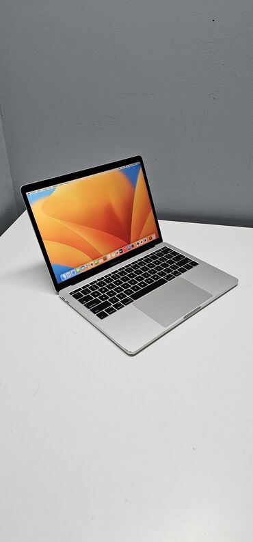 стоимость macbook pro: Ноутбук, Apple, 8 ГБ ОЗУ, Intel Core i5, 13.3 ", Б/у, Для работы, учебы, память NVMe SSD