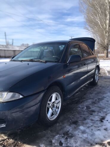 Mitsubishi: Mitsubishi Carisma: 1997 г., 1.6 л, Механика, Бензин, Седан