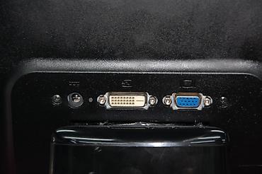 Monitorlar: HP 2011x LCD monitor - Ekran ölçüsü: 20 düym (geniş format) - Panel — 3