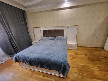 dəmir oturacaq: Yataq otağı mebel dəsti Tərkibi: - Çarpayı: geniş ölçülü, yumşaq — 1