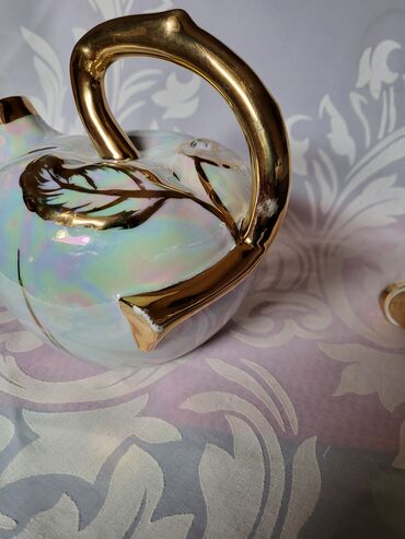 Čajnici: Bokal za zestoko pice,francuski,porcelanski. 70te. Bokal nov — 13