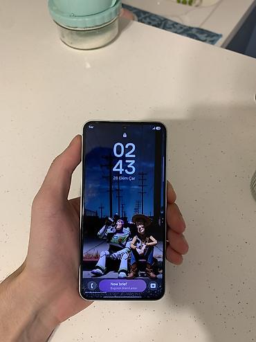 s25: Samsung Galaxy S25, 256 GB, rəng - Yaşıl, Barmaq izi — 2
