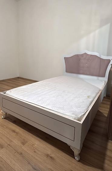 İşlənmiş, İkinəfərlik çarpayı, Matras ilə