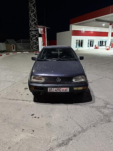 Volkswagen: Volkswagen Golf: 1993 г., 1.6 л, Механика, Бензин, Хэтчбэк — 1