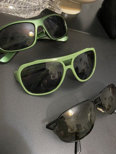 сумка 150: Детские солнцезащитные очки примерно на 4-7 лет, мало б/у, отличное