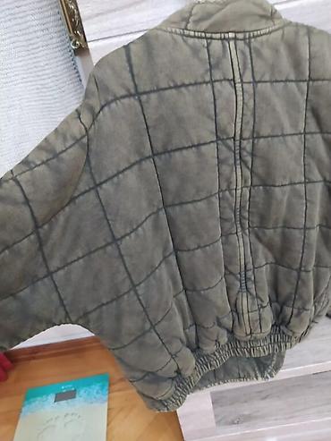 Пуховики и зимние куртки: Продаю шикарнаятеплая,новая,х/б куртка, производство Индия размер — 11