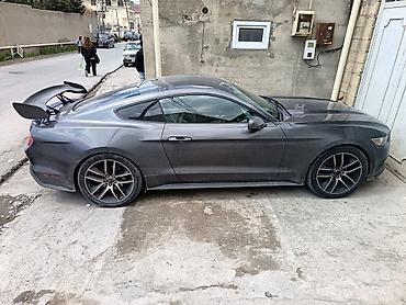 balaca maşın: Ford Mustang: 2.3 l | 2016 il 160253 km — 3