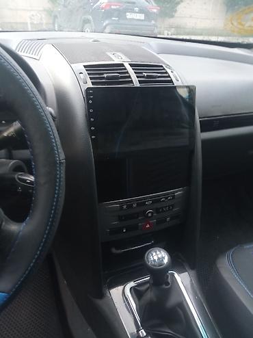 e39 guzgu: Peugeot 407, sedan, qara rəng. - Kuzov: 4 qapı, qara tünd şüşələr — 4