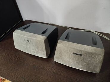 Динамики и колонки: Продаю 2 маленькие колонки от муз центра SONY