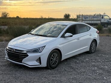 набор ключей в чемодане цена: Hyundai Avante: 2019 г., 1.6 л, Автомат, Газ, Седан