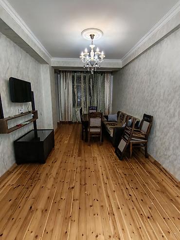 ucuz ev elanlari: 1 otaqlı mənzil – studiya tipli zal + mətbəx Xüsusiyyətlər: - Açıq — 2