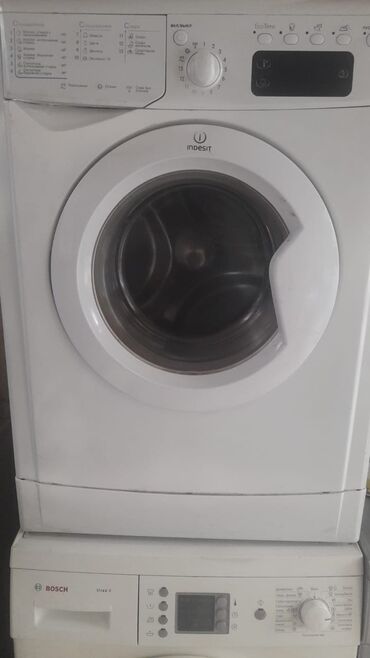 Paltaryuyan maşınlar: Paltaryuyan maşın Indesit, 6 kq, Avtomat, Qurutmasız, Kredit yoxdur