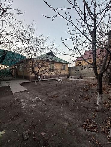 Продажа коттеджей и домов: ID008 🔈Срочно продаётся 4х-комнатный дом в районе ж/м Умут. 🖋️участок — 4